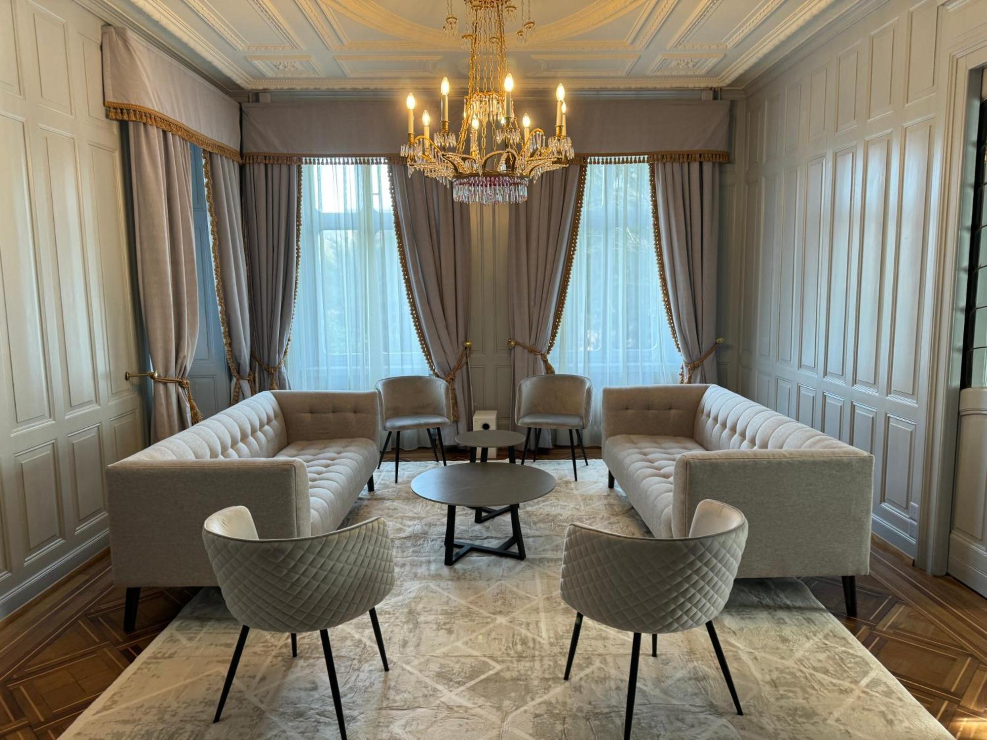 Entire Zurich Villa, Your Private Luxury Escape With In House Staff Exteriör bild