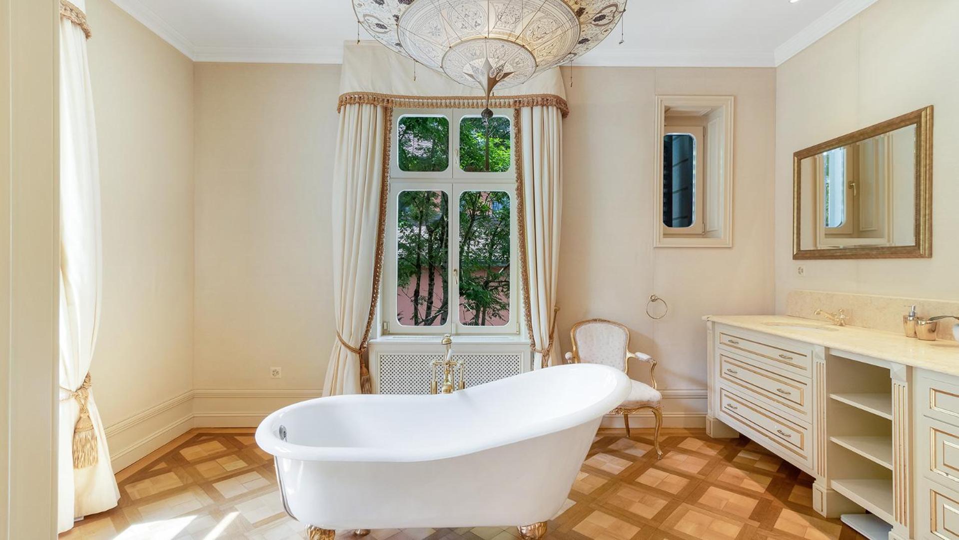 Entire Zurich Villa, Your Private Luxury Escape With In House Staff Exteriör bild